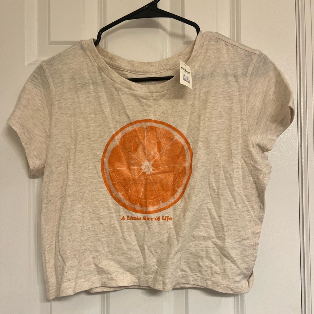 Aerie Orange and Cream Short Sleeve Tee with Graphic Design Size M